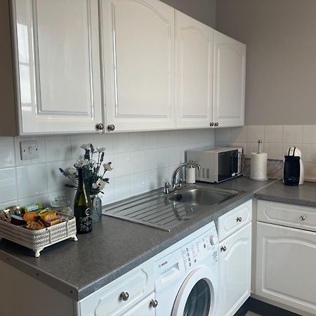 Courtyard Holiday Apartments Belper Bagian luar foto