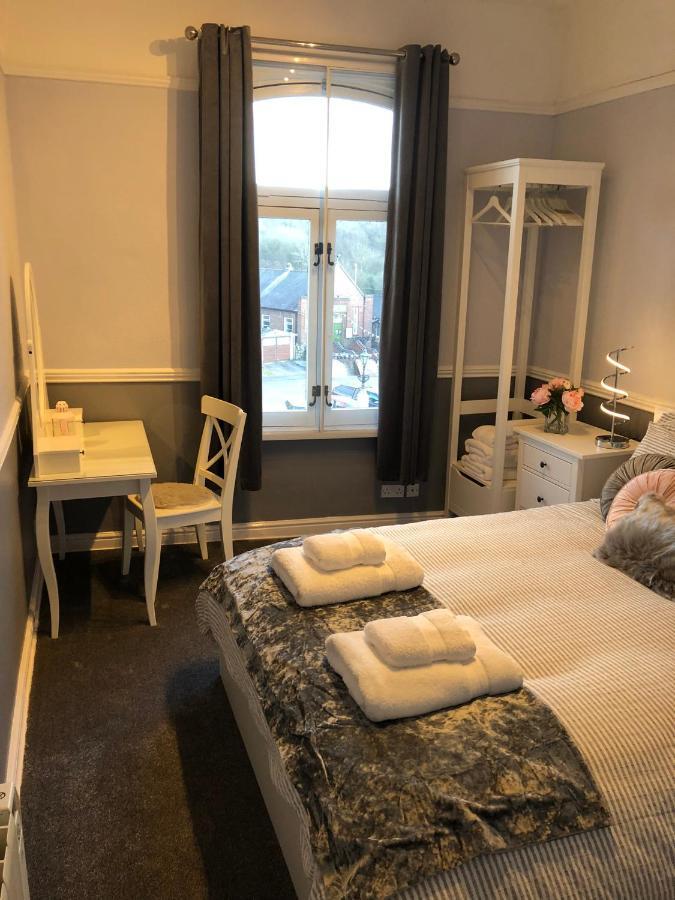 Courtyard Holiday Apartments Belper Bagian luar foto