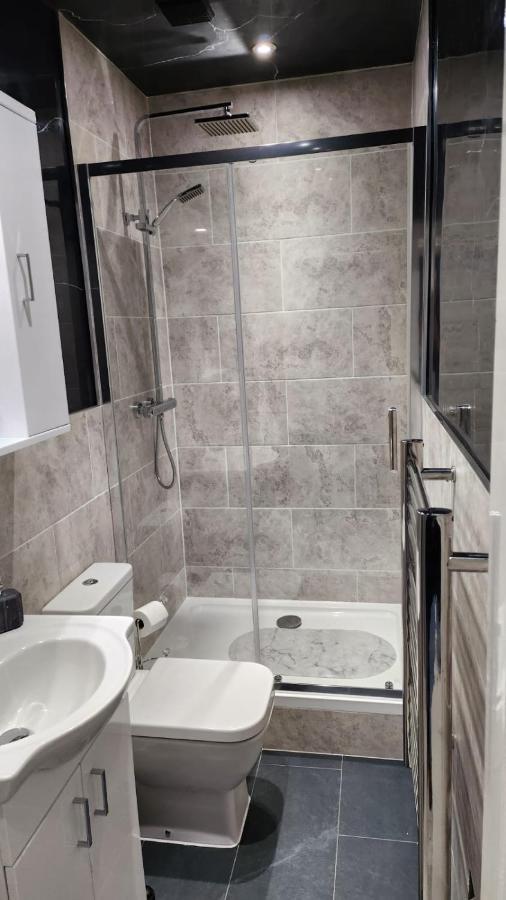Courtyard Holiday Apartments Belper Bagian luar foto