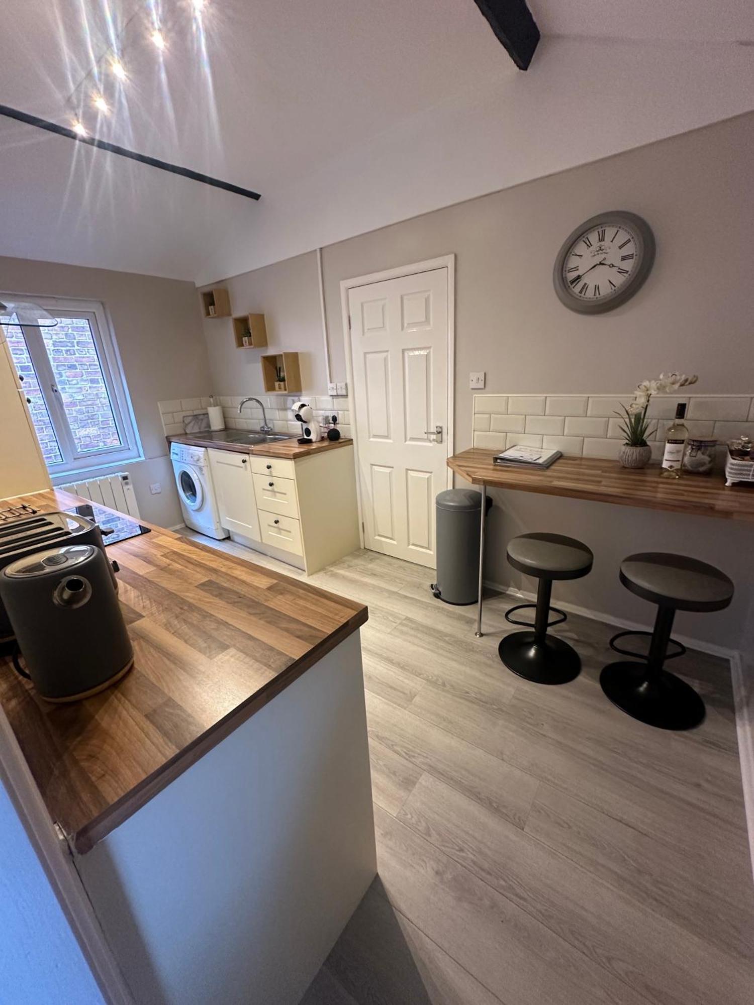 Courtyard Holiday Apartments Belper Bagian luar foto