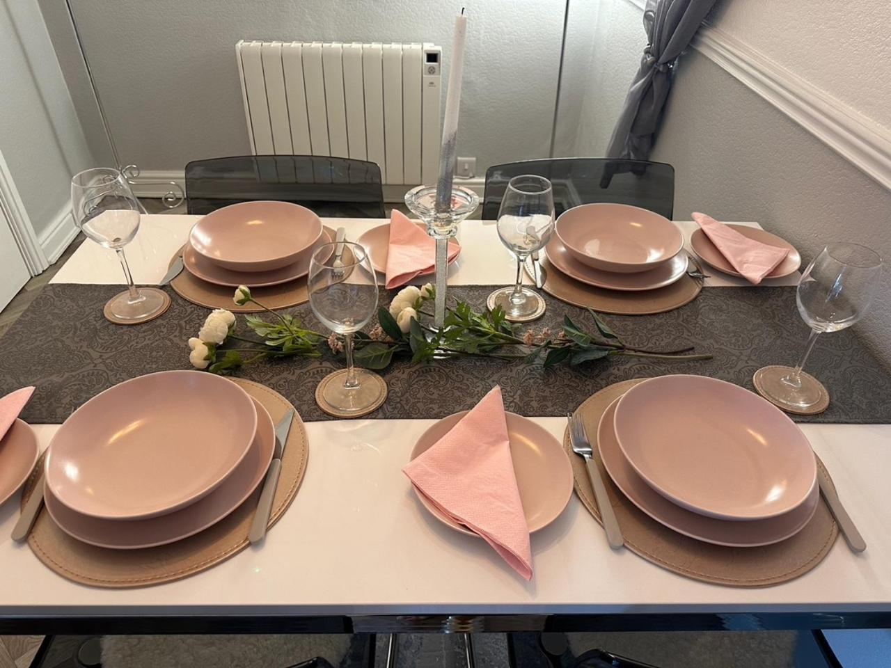 Courtyard Holiday Apartments Belper Bagian luar foto