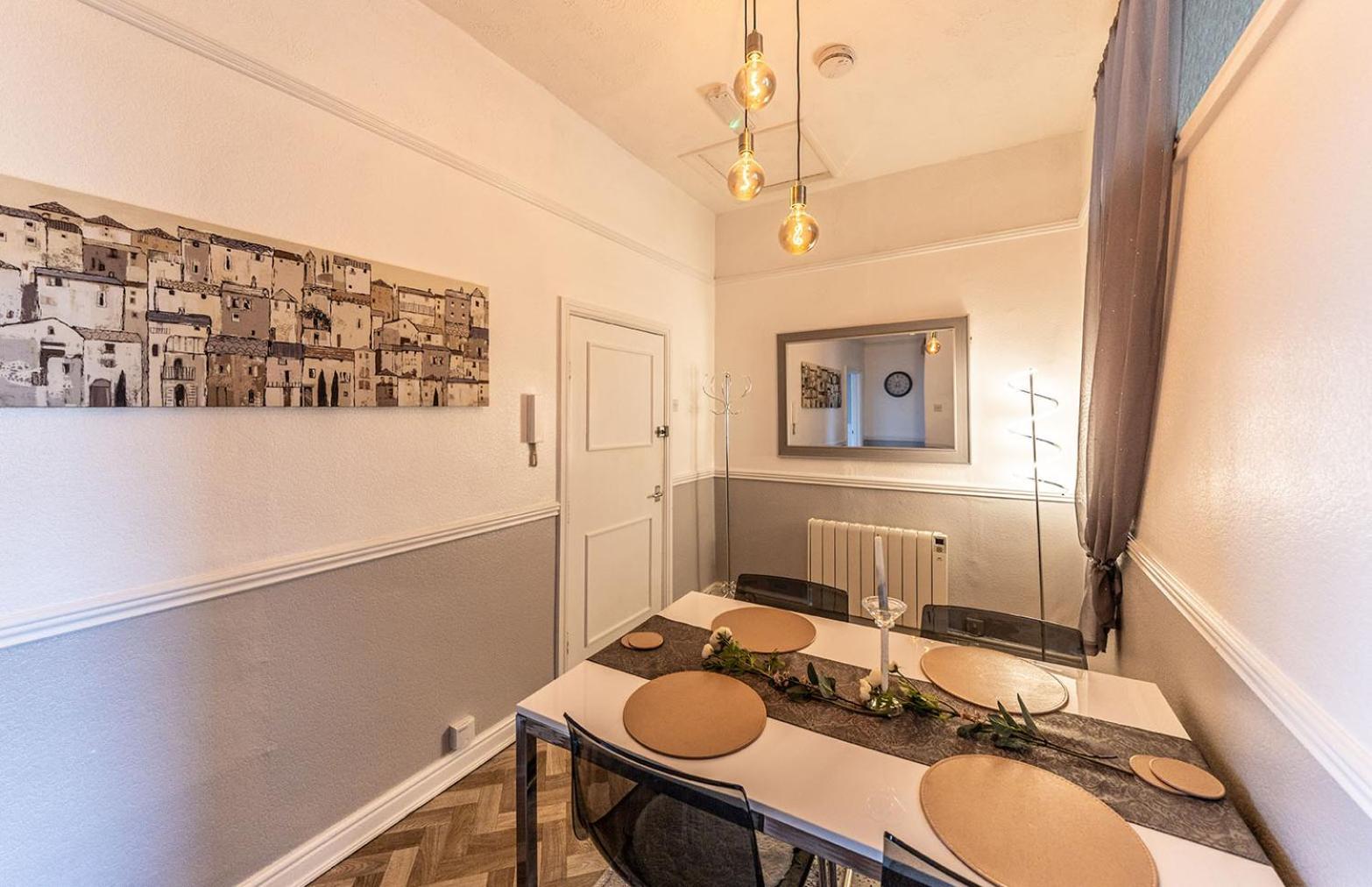 Courtyard Holiday Apartments Belper Bagian luar foto